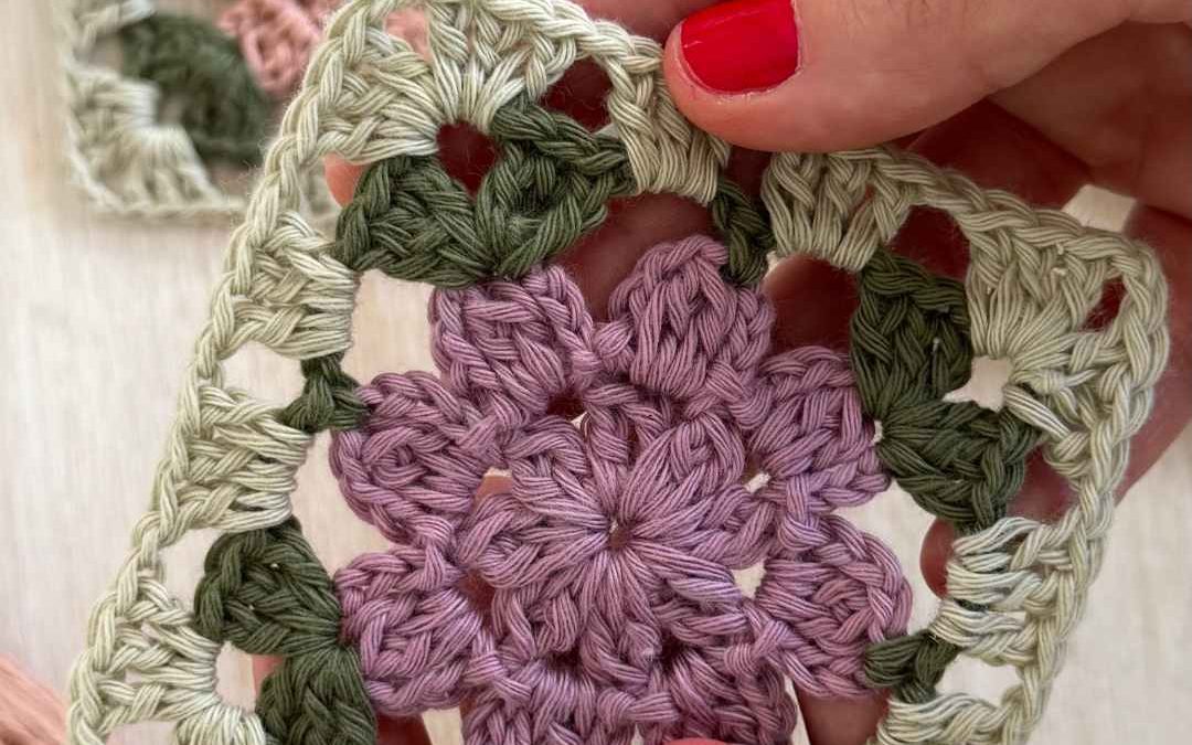 Biblioteca de Grannys Vol. 13 – Granny Floral 